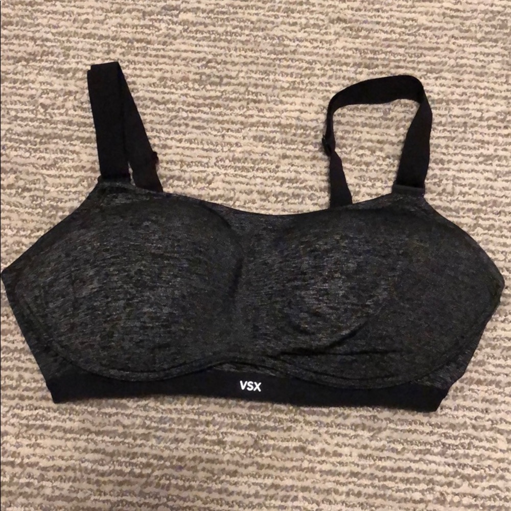 VS Sport sports bra!